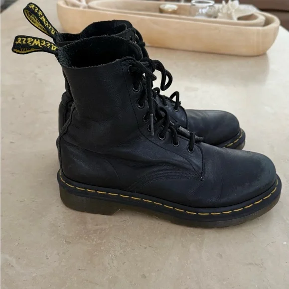 Classic 1460 Pascal Dr Martens combat boots Size 7 - Picture 2 of 7